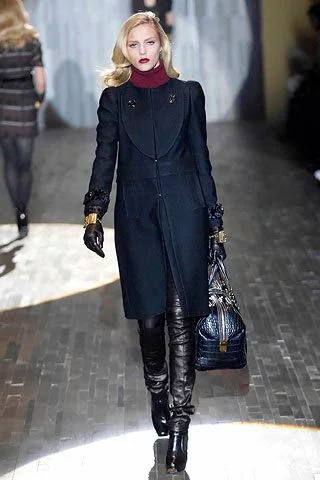 Look 16